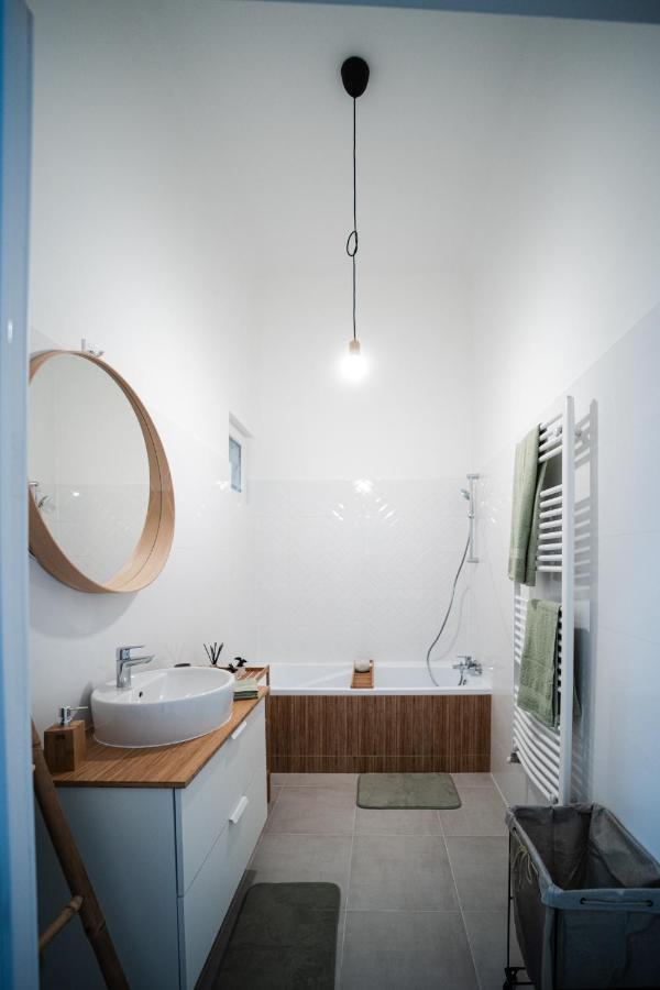 Volenter Lux Apartment Uno Baja Esterno foto