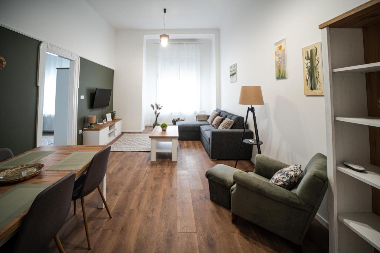 Volenter Lux Apartment Uno Baja Esterno foto
