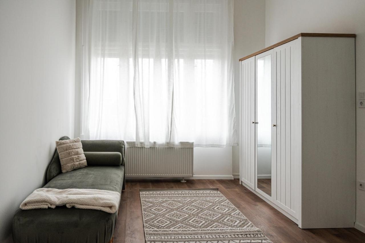 Volenter Lux Apartment Uno Baja Esterno foto