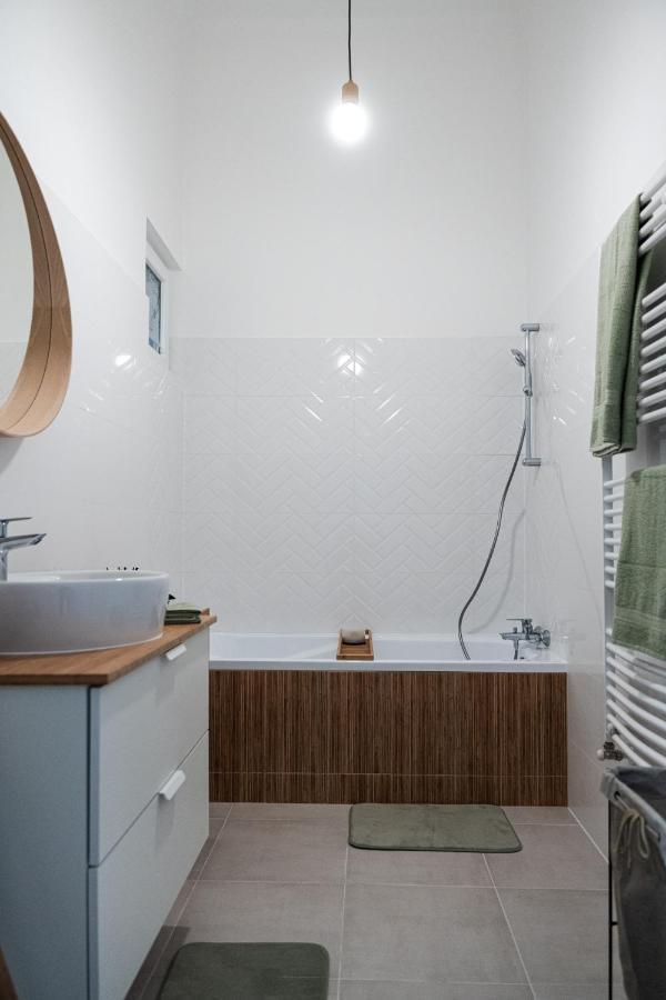 Volenter Lux Apartment Uno Baja Esterno foto