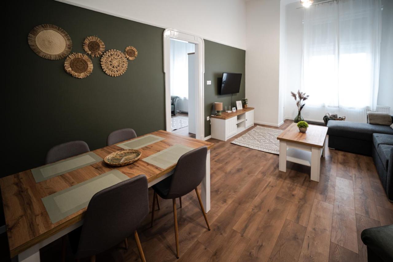 Volenter Lux Apartment Uno Baja Esterno foto